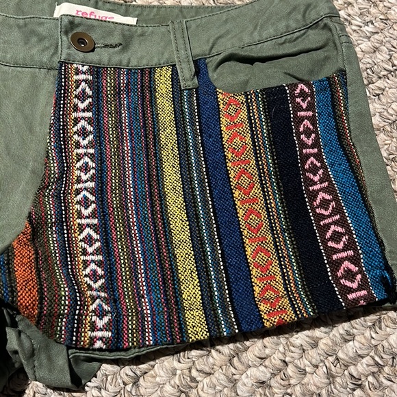 Embroidered refuge jeans - Picture 2 of 3
